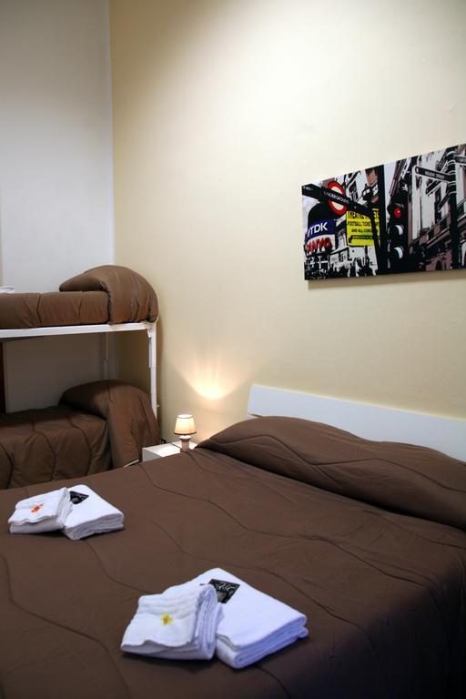 B&B Al Centro Di ปาแลร์โม ภายนอก รูปภาพ